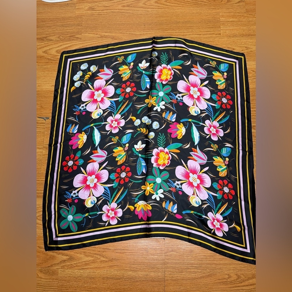 Floral scarf set of two - Picture 2 of 5